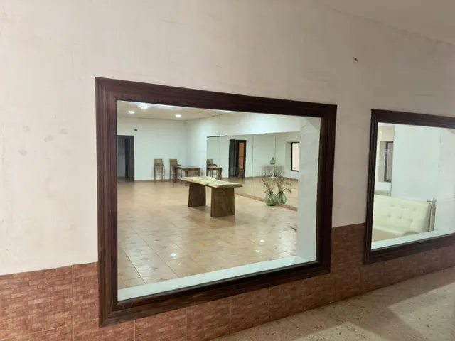 Oportunidad !!!! Gran Local comercial en pleno centro de Arr - foto 5
