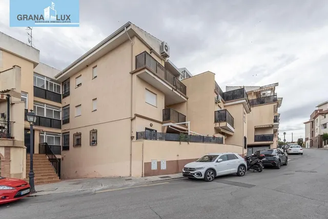 Piso en urbanización con piscina en Las Gabias — 27