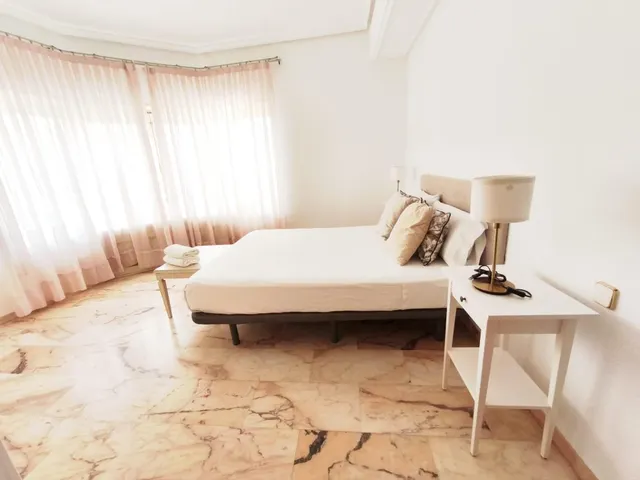 Espectacular vivienda junto Iglesia de La Magdalena, lista para entrar!!! — 25