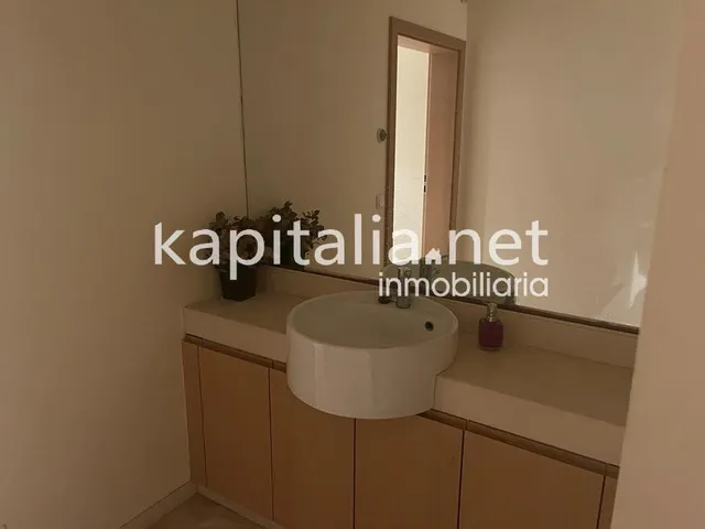 Local comercial en alquiler en el centro en Valencia (Valencia) — 14