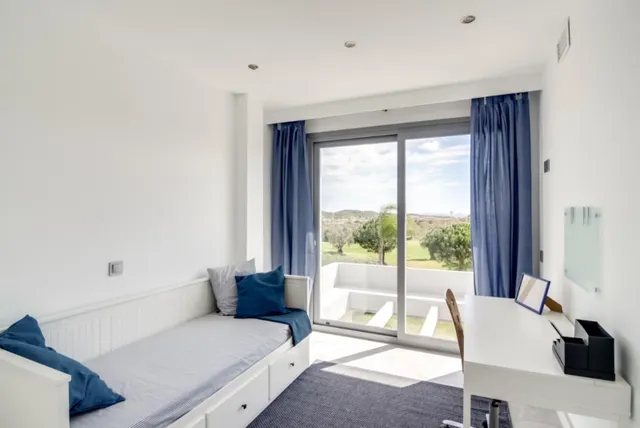 Villa de diseño contemporáneo a solo 4 minutos de Fuengirola. — 13