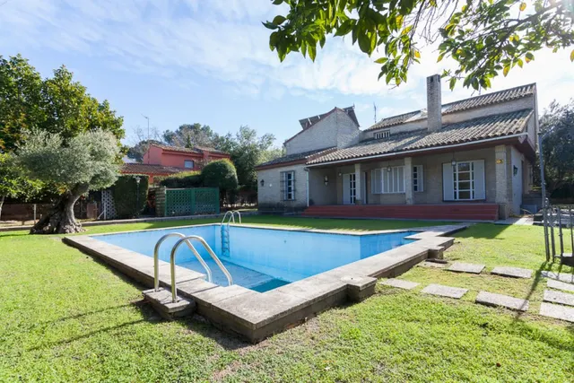 Magnífico chalet en al Aljarafe sevillano — 22