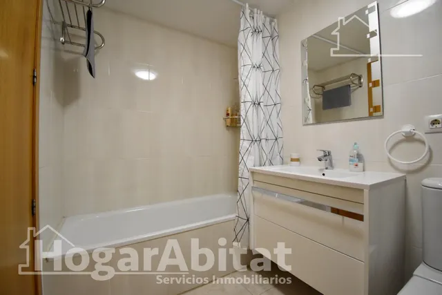 ¡OPORTUNIDAD! SEMINUEVO Y ACOGEDOR CON ASCENSOR Y TERRAZA — 22