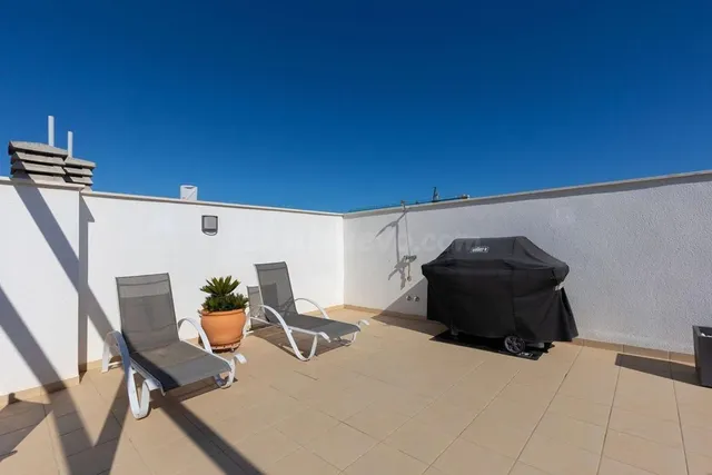 Apartamento 2 habitaciones 77m² en venta - Zona Pueblo — 30