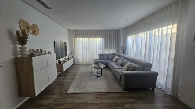 Se vende espectacular planta baja semi-nueva con diseño mini
