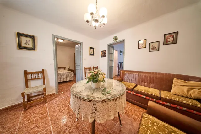 Encantadora Casa en Cacin por solo 40.000€ — 6