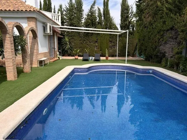 Venta Magnífico chalet en la Avenida de La Ñora — 44