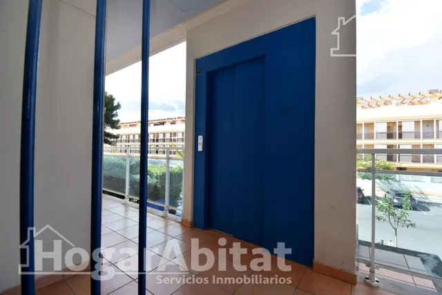 Seminuevo con terraza, piscina y garaje cerca de la playa — 31