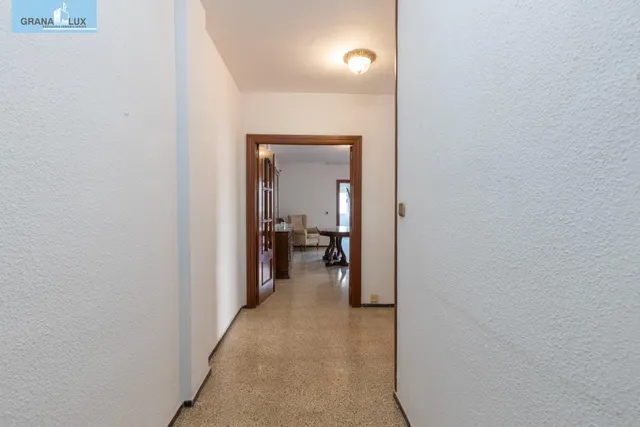 Estupendo piso  en la última planta en calle doctor azpitarte — 25