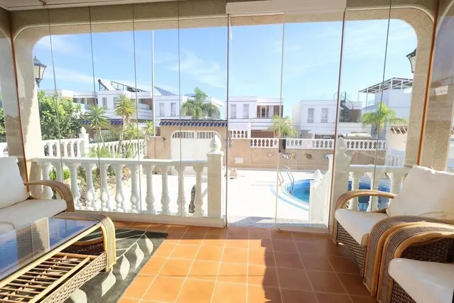 Villa 3 habitaciones 139m² en venta - Las Filipinas - foto 2