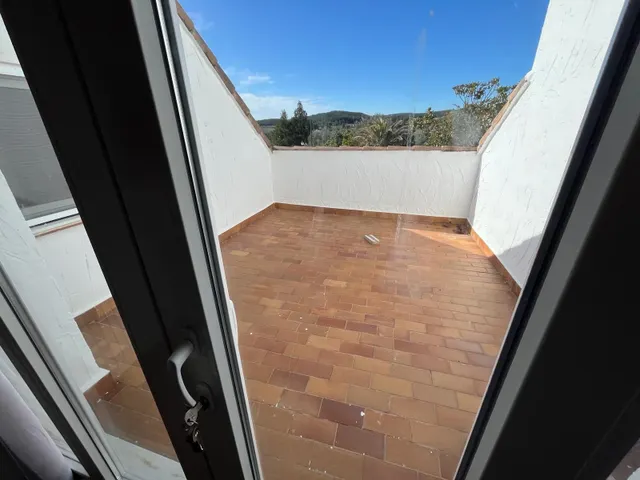 Hotel 9 habitaciones 694m² en venta - AYORA — 24