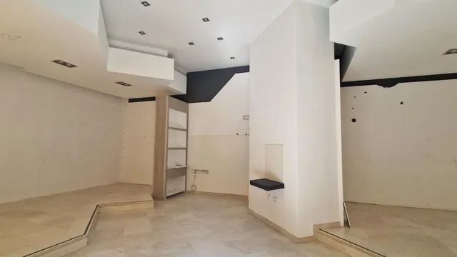 Local comercial en zona centro en Calle Santo Domingo junto a Plaza Aladro — 3