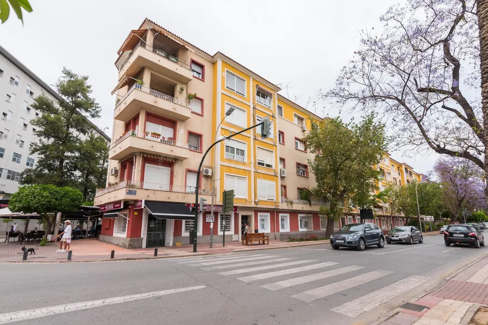 Alquiler de habitación en el centro de Murcia, junto al hospital Reina Sofia.
