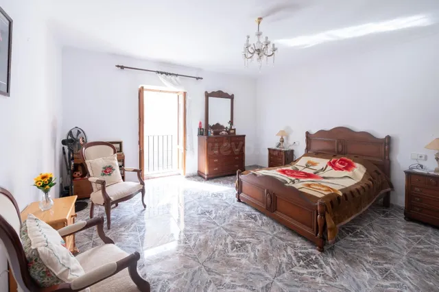 MAGNÍFICA CASA DE PUEBLO EN SINEU - foto 3