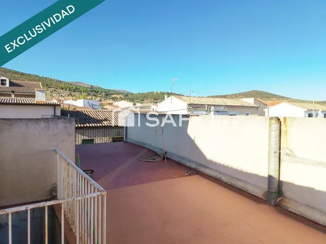 AMPLIA VIVIENDA DE 4 DORMITORIOS CON ALMACÉN/GARAJE INDEPENDIENTE DE 94 M² EN NAVAHERMOSA – MONTES DE TOLEDO — 24