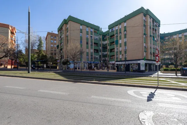 !Fantástica vivienda en alquiler en Villarejo! con terraza - foto 3