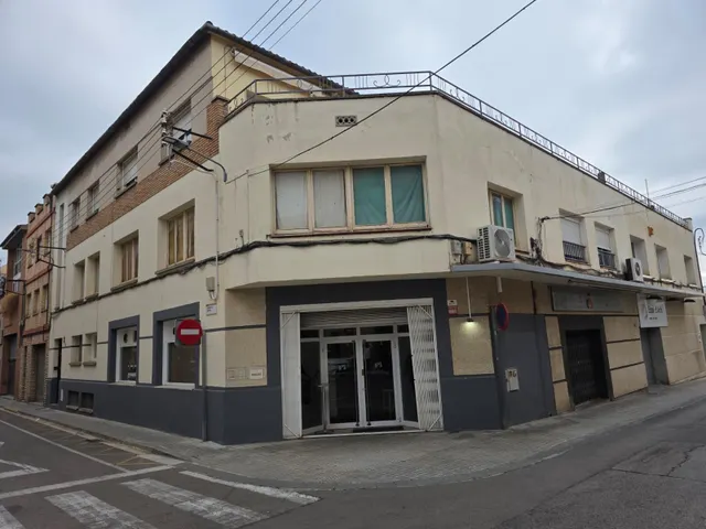 Traspaso bar-restaurante en Igualada zona poble sec!! — 25