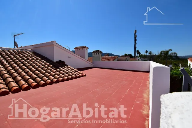 GRAN PAREADO CON GARAJE Y TERRAZA CERCA DE LA PLAYA — 32