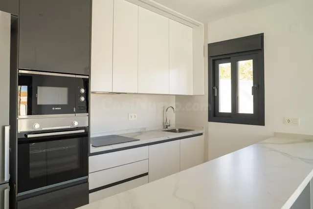 Casa-Chalet en Venta en Nucia, La Alicante - foto 2