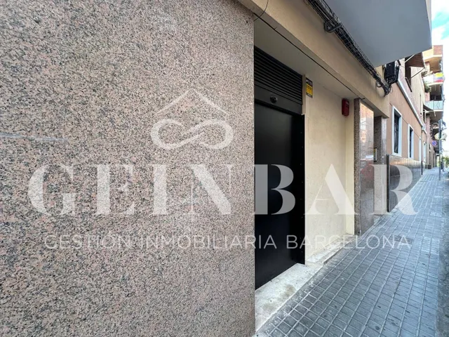 SE ALQUILA TRASTERO DE 4 m2 – ACCESO 24/7 — 10