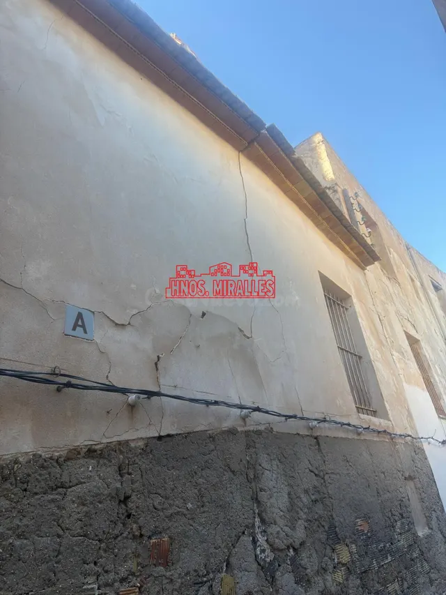 SE VENDE SOLAR EN ZONA CENTRO DE ASPE DE 200 METROS - foto 3
