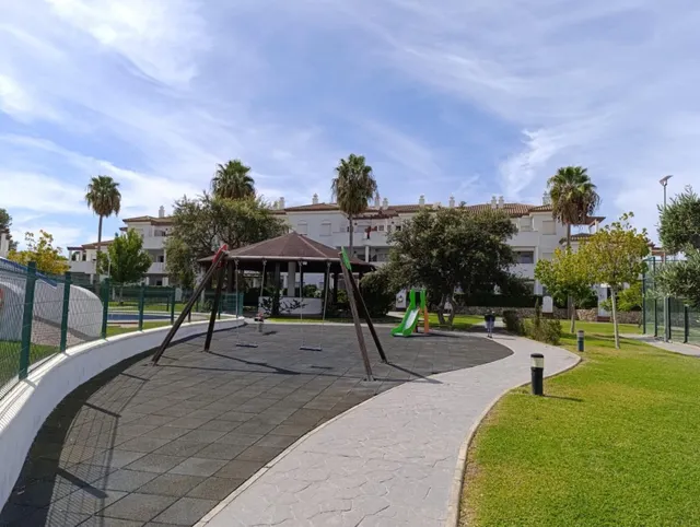 Bonito y luminoso apartamento en Playa de la Barrosa — 23
