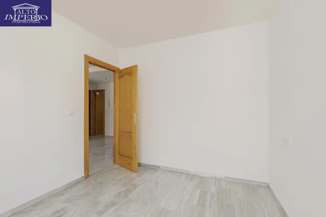 Piso con garaje y trastero — 15