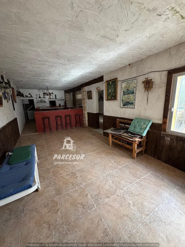 Finca de 1.250 m2 con 2 casas independientes y piscina — 44