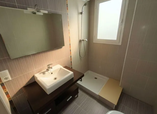 Apartamento a estrenar muy luminoso y bonito balcón — 8
