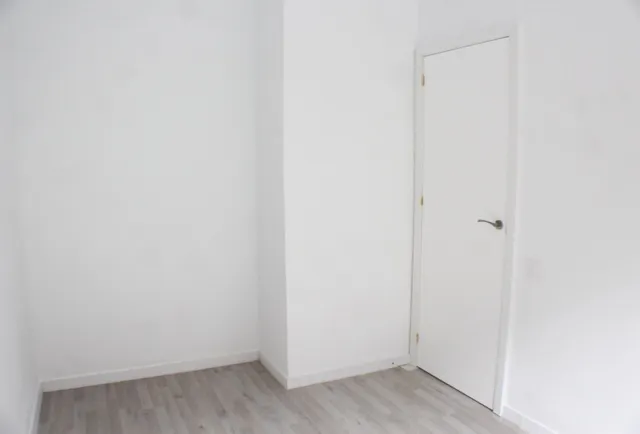 LUMINOSO PISO  IDEAL PARA INVERSORES  RENTABILIDAD 5,56%  EN VERDUN — 15