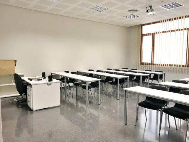 LOCAL CENTRICO PARA NEGOCIO — 2