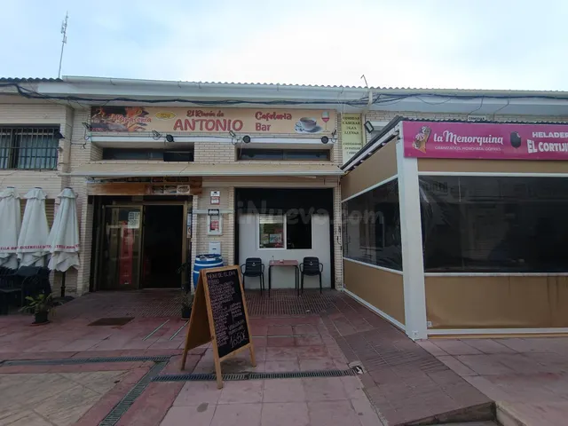 Se traspasa negocio único en Les Tres Cales: restaurante-bra