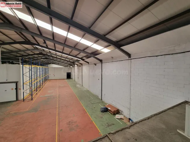 Nave con cámara frigorífica en Arganda – Ideal para empresas - foto 3