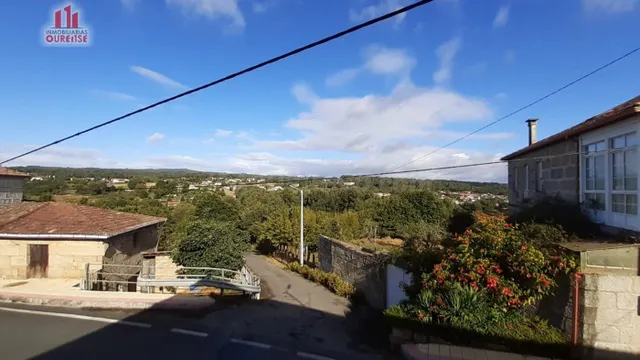 CASA DE PIEDRA PARA REFORMAR, CON PATIO Y PEQUEÑO JARDÍN, EN - foto 3