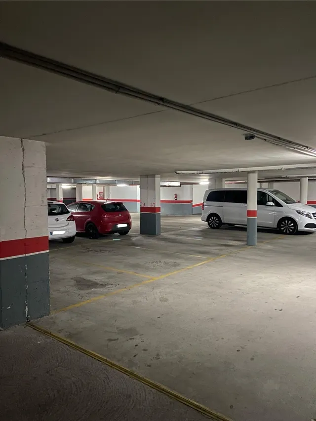 alquiler plaza de garaje en Rosaleda — 3
