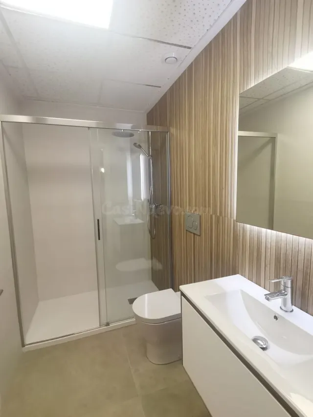 Apartamento 1 habitación 57m² en venta - Estacion de autobuses — 3