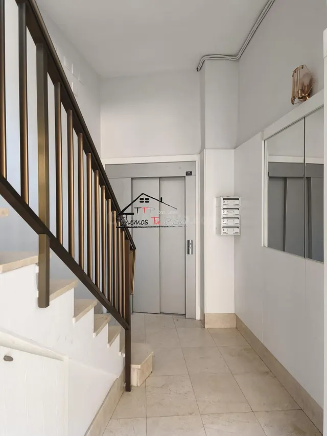 ZONA CENTRO. PISO DE 3 DORMITORIOS. FINCA CON ASCENSOR. REFO - foto 5