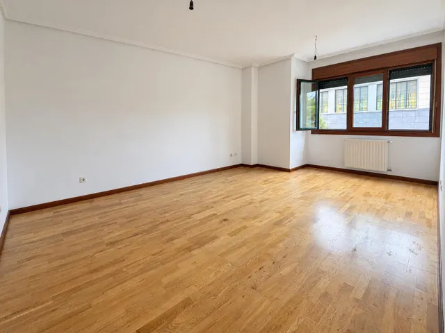 ¡a estrenar! dos dormitorios, terraza, garaje y trastero en Oviedo — 48