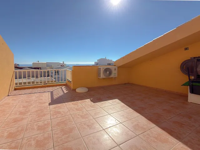 La Veleta! Impresionante Ático con excelente distribución de espacios + Gran terraza y Solarium privado con espectaculares vistas al mar — 28