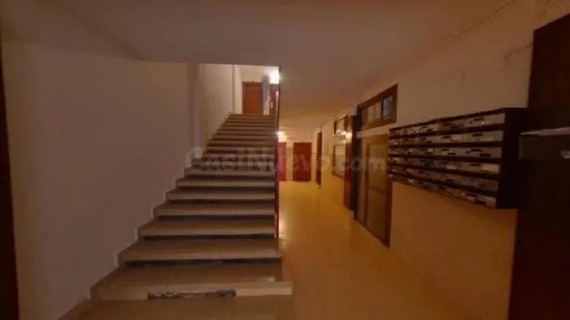 PISO EN VENTA OKUPADO EN C/ SOL - CANOVELLES — 3