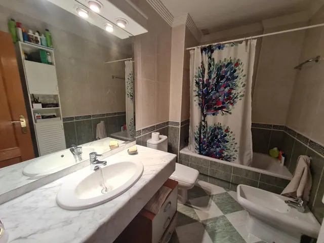 Chalet adosado en alquiler con terraza, piscina y dos plazas de garaje junto al Paseo de Zorrilla — 22