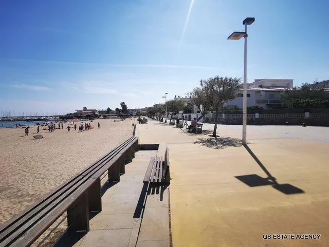 Restaurante en primera línea de mar en L'Escala - foto 5