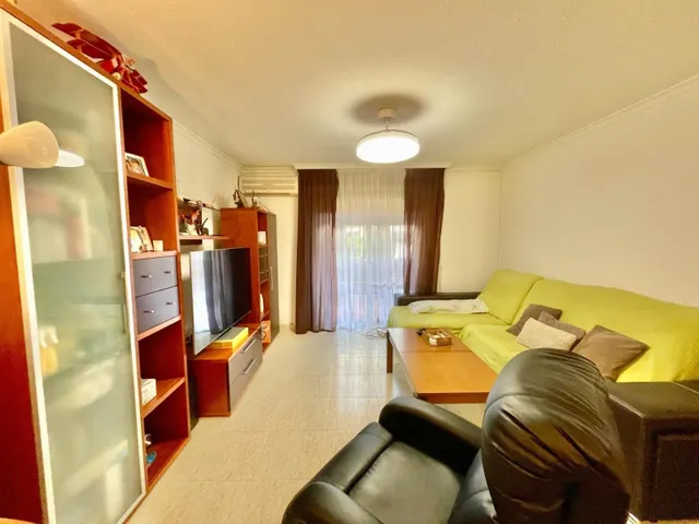 Piso exterior de 3 dormitorios en Miralbaida – Listo para entrar a vivir — 7