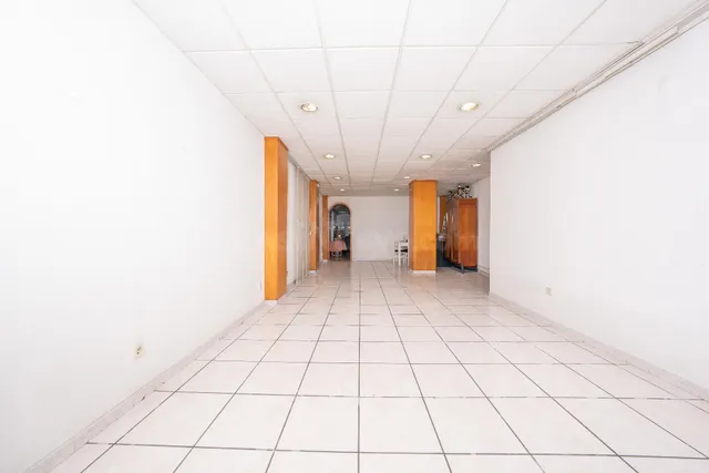 Local comercial, zona Centro - foto 5