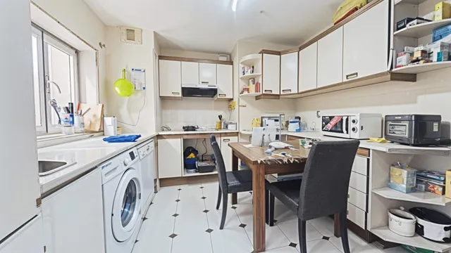 Piso 3 habitaciones 102m² en venta - Palomeras Bajas - foto 2