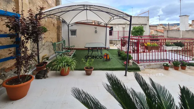 CASA REFORMADA EN VENTA EN ONTINYENT — 23