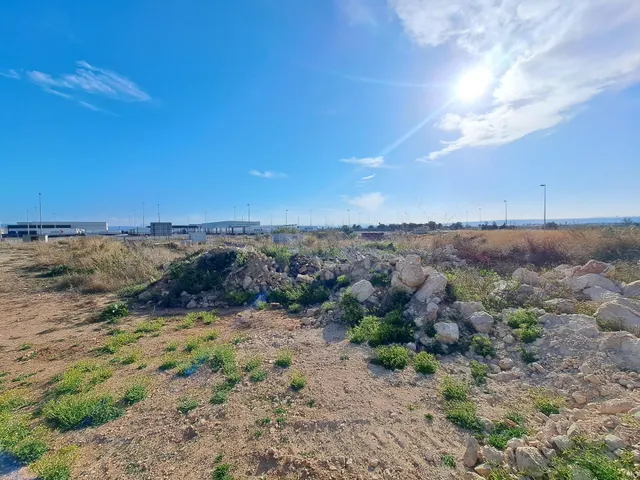 TERRENO INDUSTRIAL EN VENTA EN POLIGONO EL PLA (ALZIRA) - foto 3