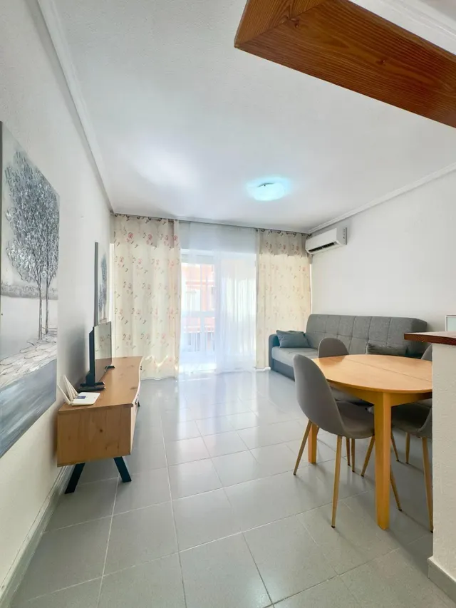 FANTASTICO APARTAMENTO EN EL CENTRO DE TORREVIEJA, IDEAL PARA PAREJAS — 3