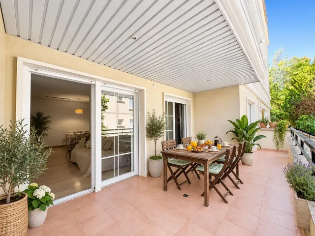 Planta baja con dos terrazas, piscinas, parking y trastero e - foto 2