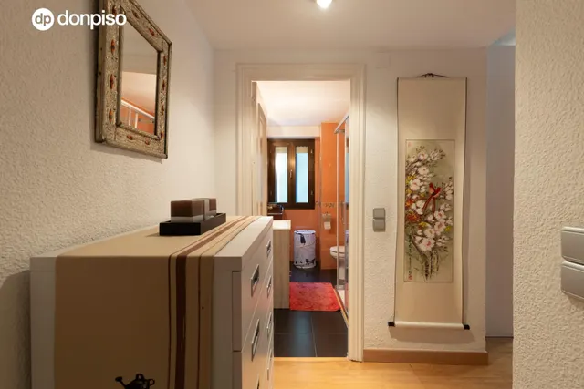 Exclusivo piso señorial con terraza en el Paseo del Salón (Cuesta de Escoriaza), con cochera y trastero. — 31